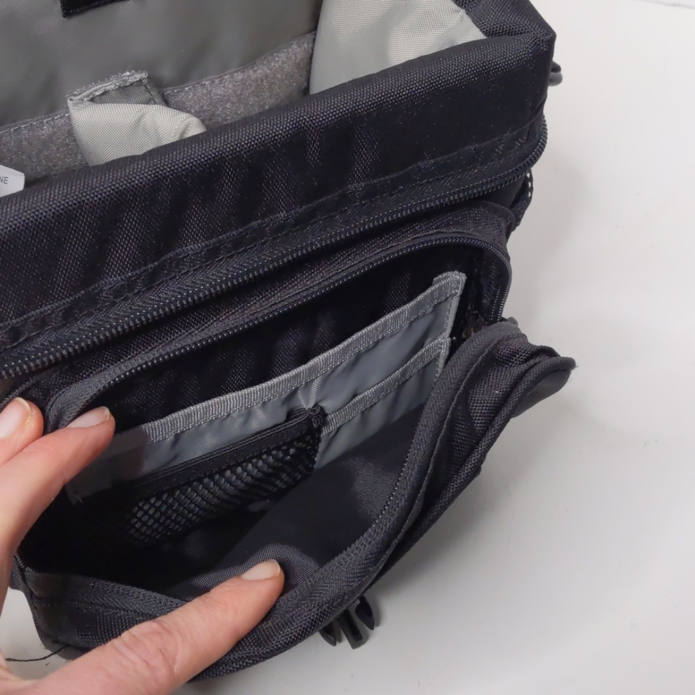 LowePro EX 140 Camera Bag EUC Black roomy clean sturdy protective - Picture 5 of 5